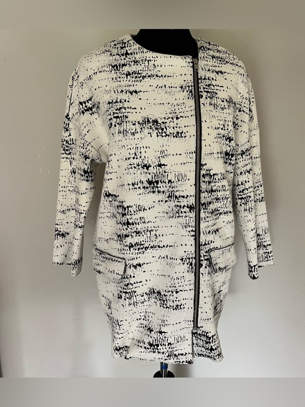 Soia & Kyo White Black Textured Knit Jacket Blazer Asymmetrical Zipper Career M